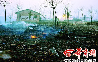 Death toll rises to 9 in firecrackers explosion