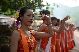 Color Run comes in Beijing Garden Expo park