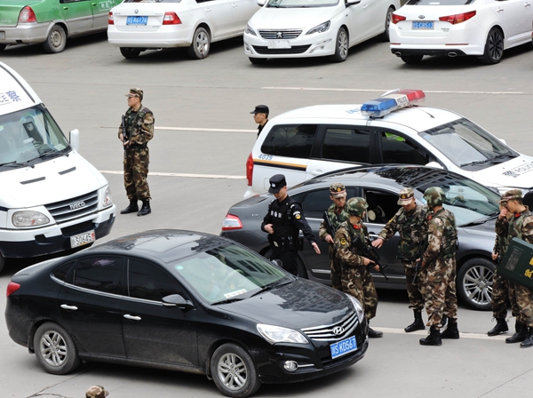 City-wide search for a suspect in Sichuan