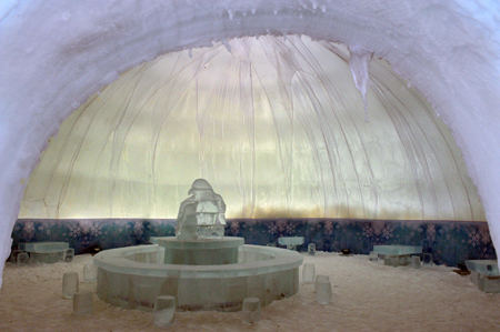 克拉瑪依冰雕慶龍年