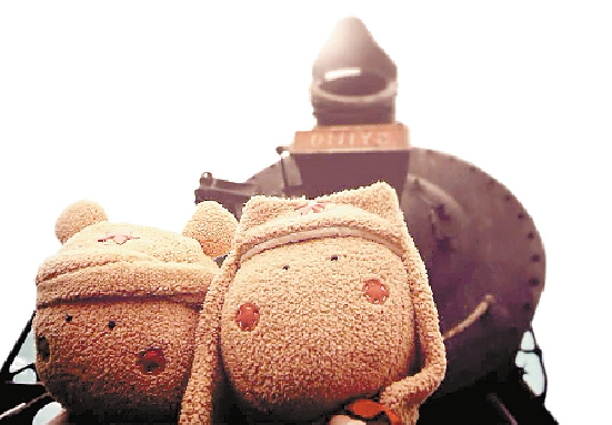 80后女孩設(shè)計(jì)“萌版”雷鋒玩偶受追捧