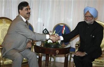 圖：印度總理辛格稱將繼續推進印巴和談