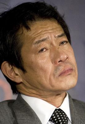 日本前財臣中川昭一家中身亡