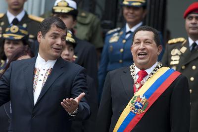 委內(nèi)瑞拉慶祝獨(dú)立日 隆重安葬玻利瓦爾情人遺物