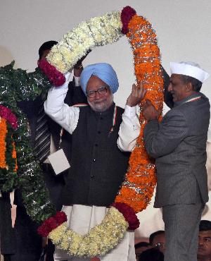 印度總理辛格愿為電信丑聞作證 誓言懲治腐敗分子