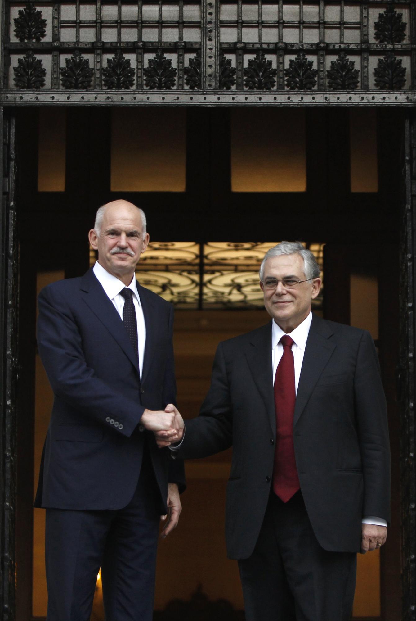 三黨聯(lián)合希臘新政府宣誓就職 執(zhí)政前景不樂(lè)觀