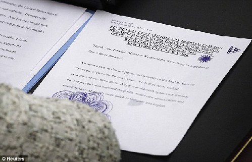 圖：美國國務(wù)卿也難專心 聯(lián)大會(huì)議上涂鴉消遣