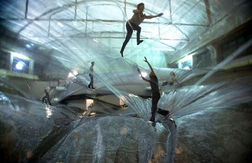 組圖：奇趣藝術(shù)裝置帶你體驗(yàn)空中漫步