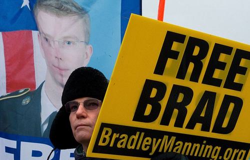 “維基解密”爆料人曼寧將出席聽證會 律師稱其獄中受虐裸睡