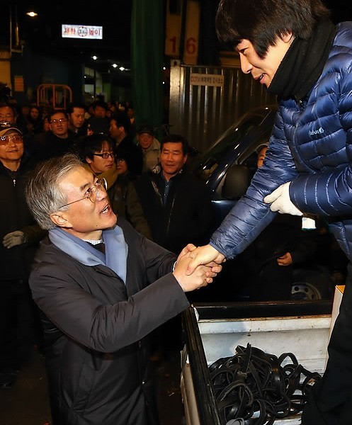 韓國大選或19日晚10點見分曉 投票率受天氣影響大