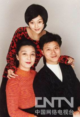 明星罕見全家福：周濤清新可人 吳尊全家俊男美女