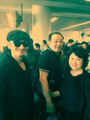 明星罕見全家福：周濤清新可人 吳尊全家俊男美女