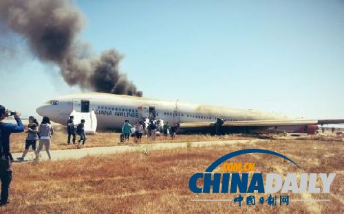 韓國韓亞航空墜機乘客對第一時間救援不滿