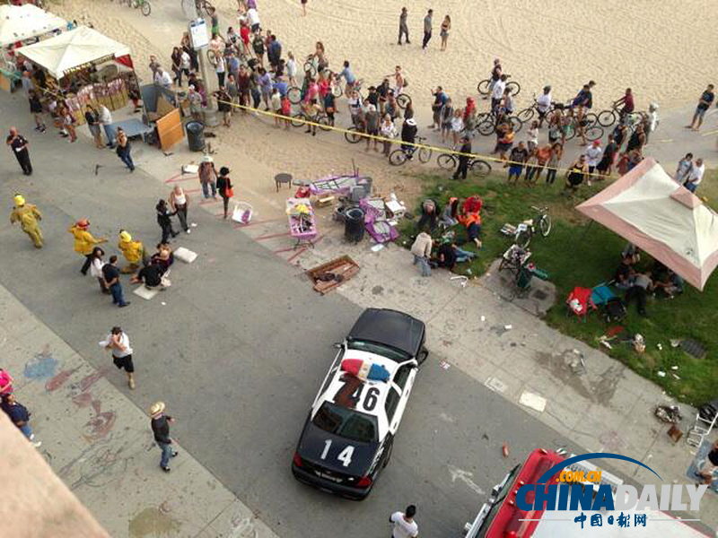 美國洛杉磯汽車沖進海灘人群 致1死11傷（組圖）