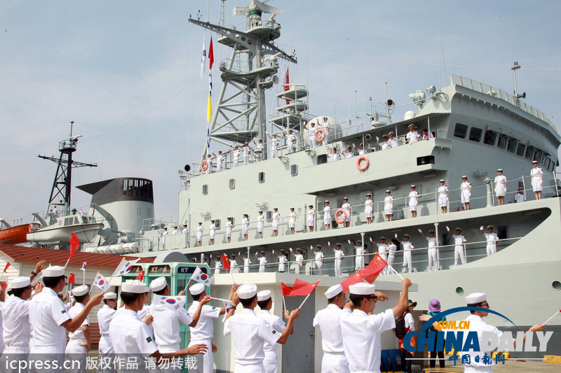 中國海軍“鄭和”號訓練艦到訪韓國（高清組圖）