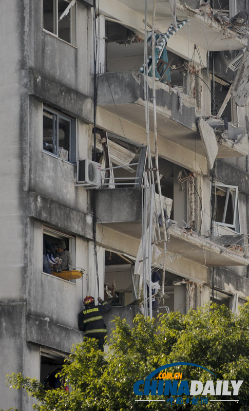 阿根廷居民樓發生強烈爆炸 已致8死60余傷（圖）