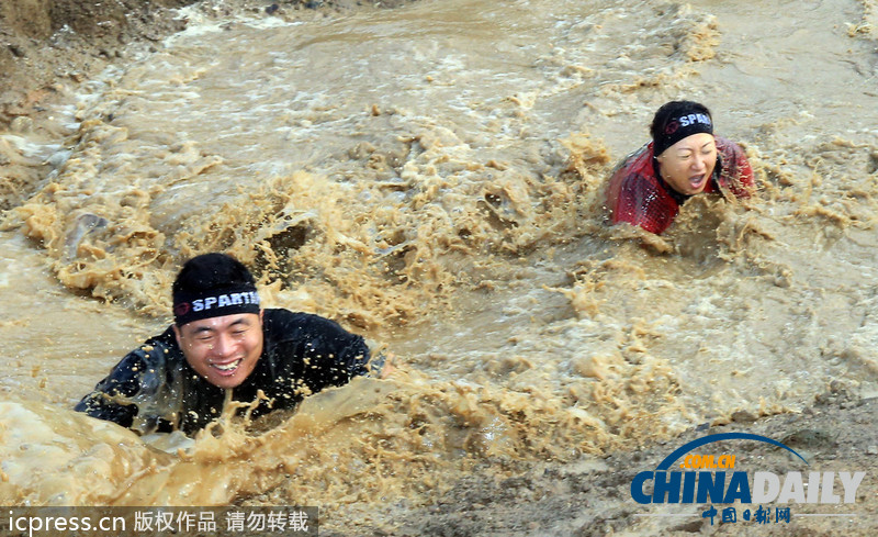 韓國舉行銳步斯巴達比賽 “女漢紙”不讓須眉（圖）