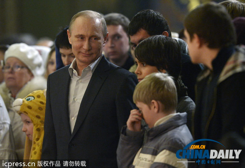 普京打破傳統在索契和民眾慶祝東正教圣誕節