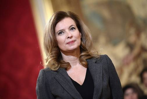 奧朗德稱還需時間決定是否分手 瓦萊麗出院謝支持者