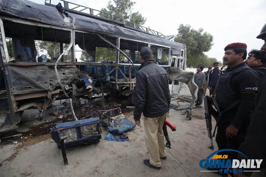 巴基斯坦發(fā)生汽車爆炸 致11名警察死40多人受傷