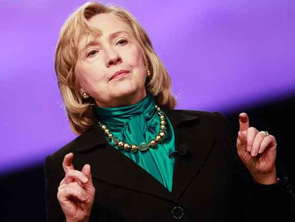 希拉里:自1996年起不開車