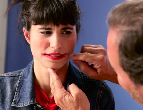 讓老爸給自家女兒化妝會是啥樣?