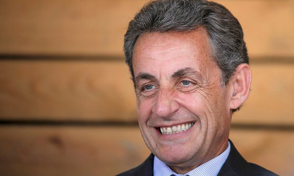 薩科齊宣布參加法國總統(tǒng)競選