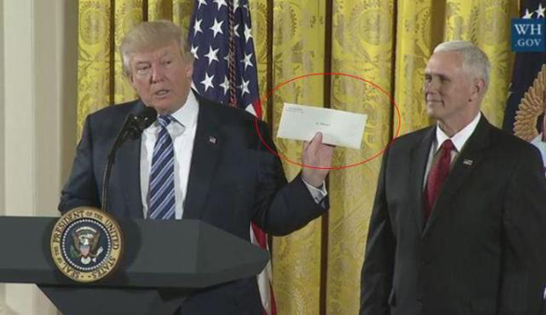 奧巴馬留給特朗普的“卸任信”遭曝光，他都說了啥？