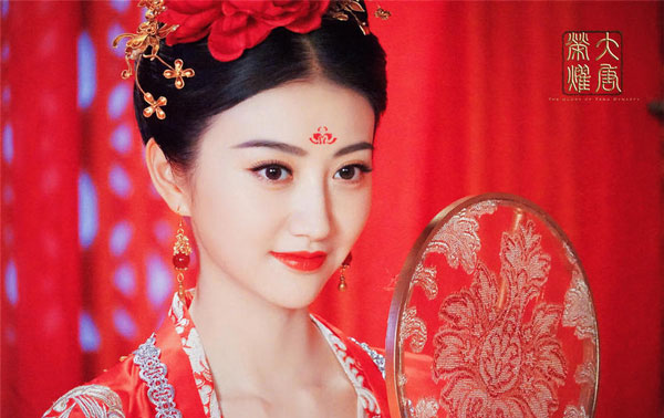 雙語盤點：2017大女主劇扎堆混戰，誰才是最終贏家？