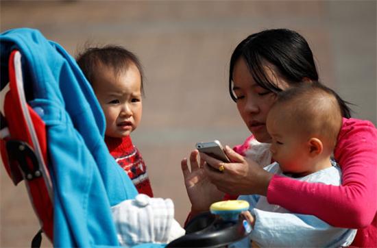 Should the well-educated have more children?